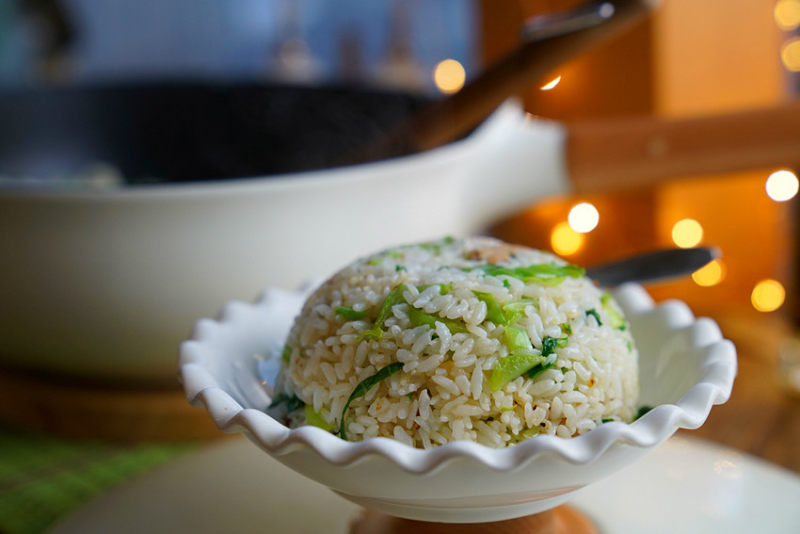 芥菜腊味炒饭的做法