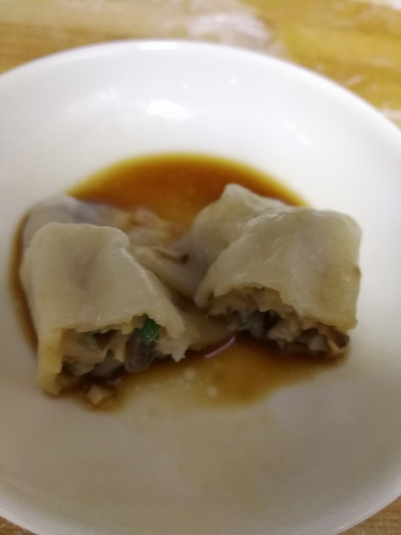 鸡腿香菇水饺的做法