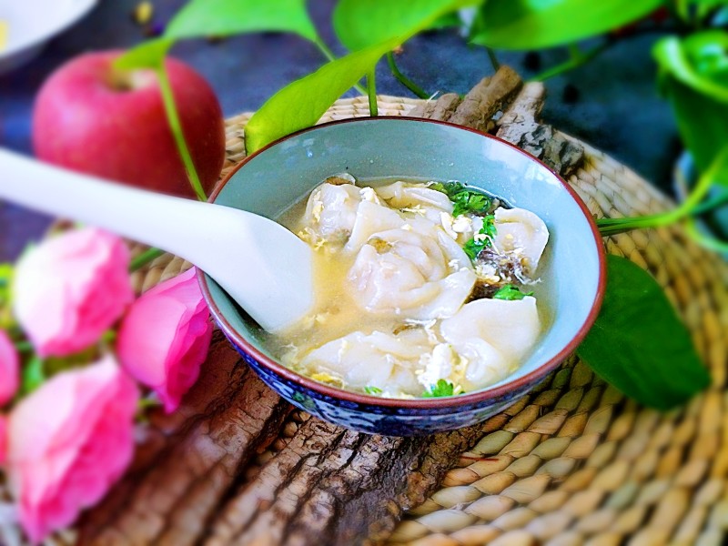 紫菜蛋花馄饨的做法