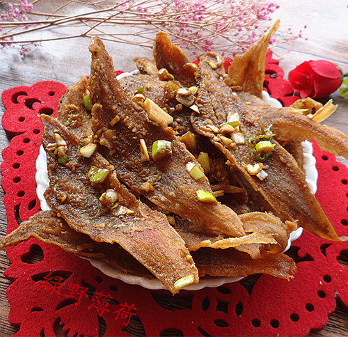 花样美食——糖醋酥小鳎目鱼的做法