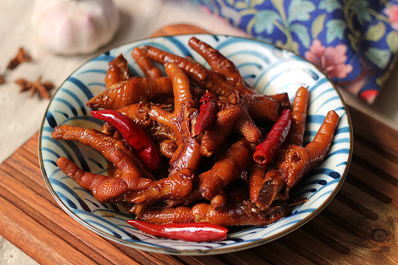 佐餐下酒菜【香卤鸡爪】的做法