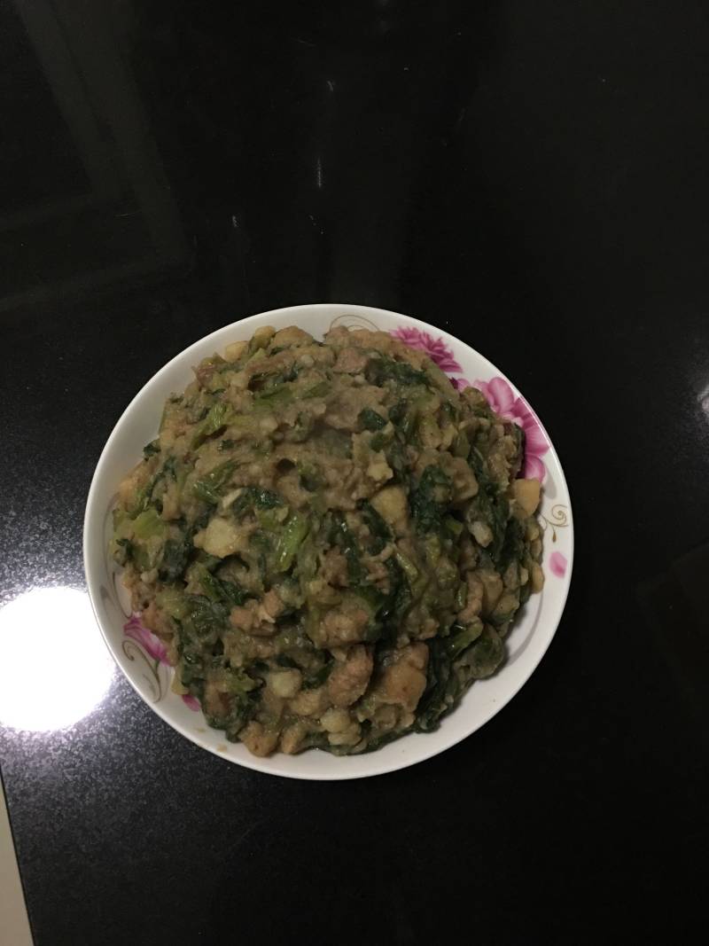 “腌”猪肉小白菜的做法