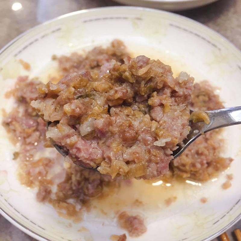 梅菜肉饼的做法