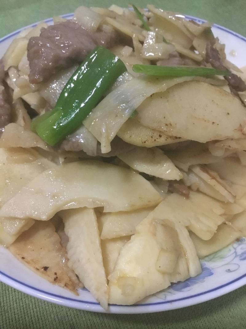 冬笋炒牛肉的做法