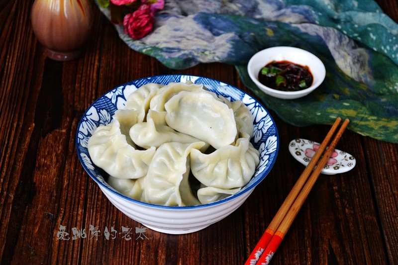 马兰头肉馅水饺的做法