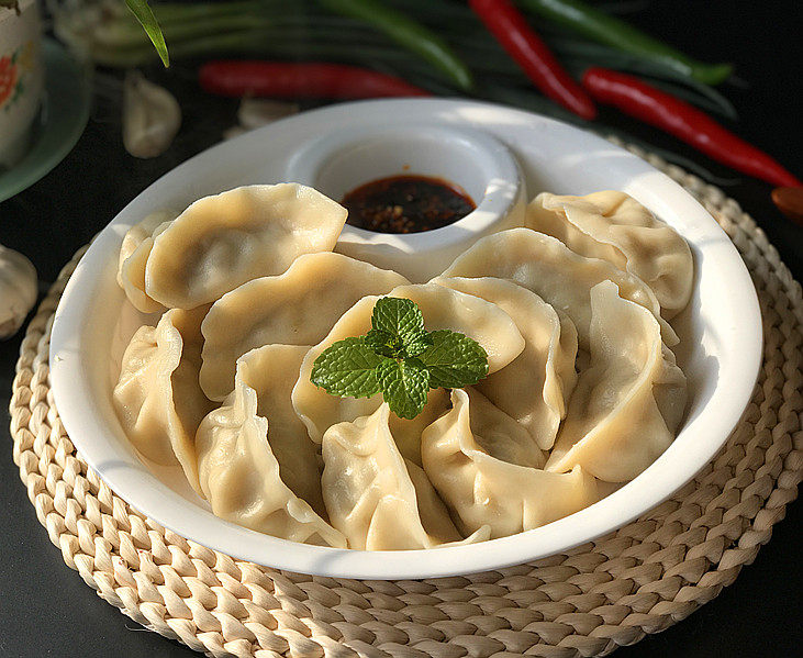 酸菜猪肉水饺的做法