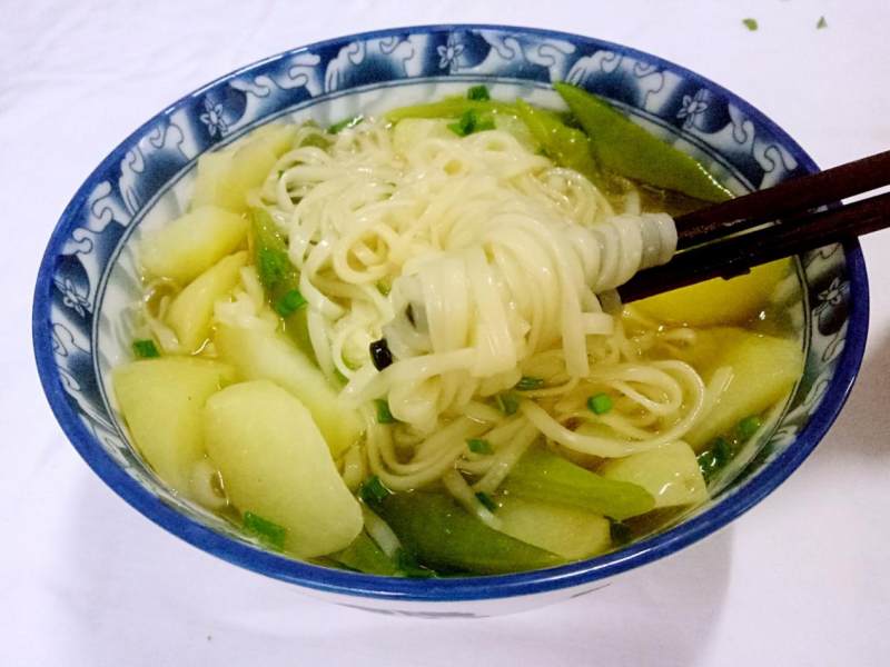 土豆豆角面的做法