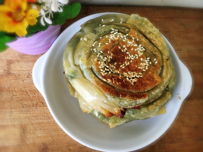 饺子皮葱香饼的做法