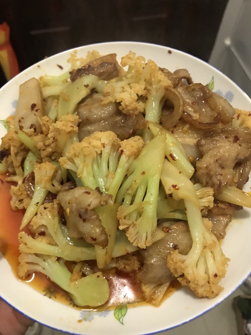 花菜回锅肉，肉香+菜香让你欲罢不能~的做法