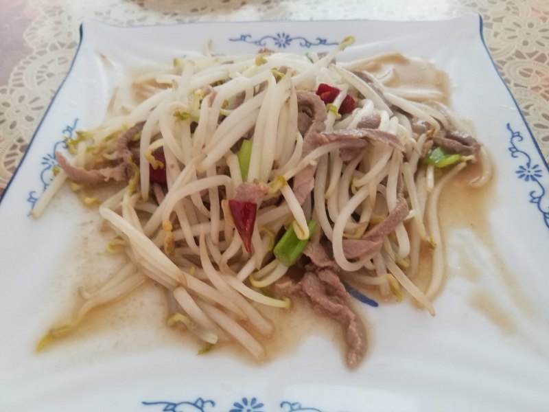 豆芽炒肉的做法