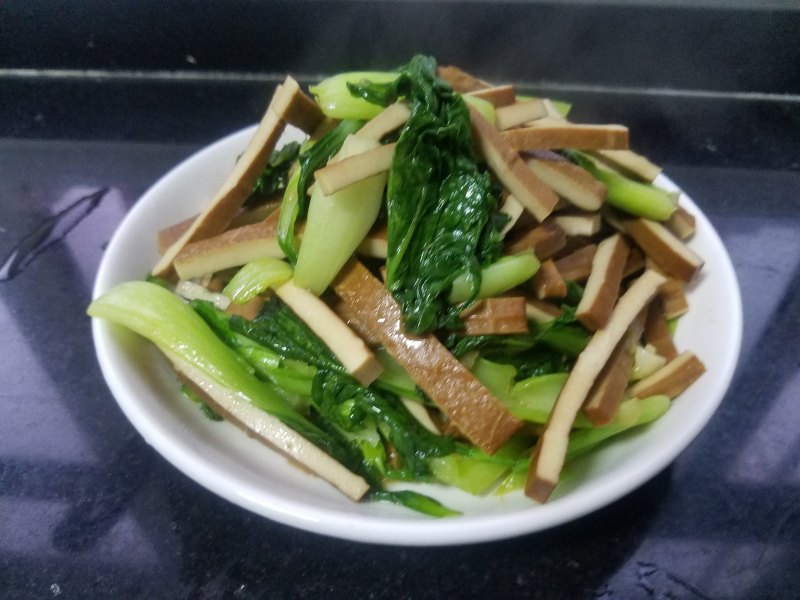 “豆腐”油菜炒豆干的做法