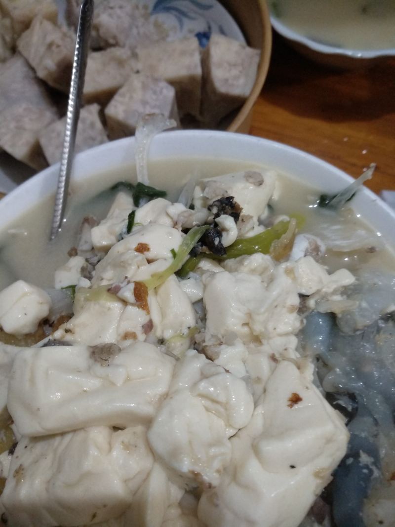 鱼头豆腐汤的做法