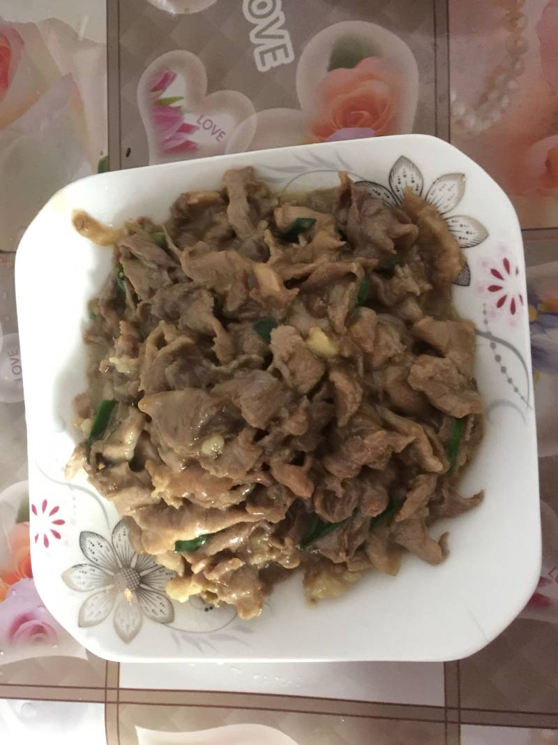 蒜苗炒猪肉的做法