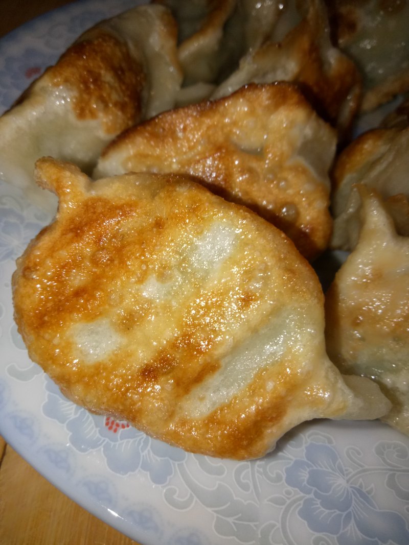 香煎饺子的做法