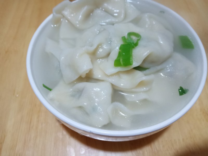 “?润燥好汤水?”香菇猪肉馄饨的做法