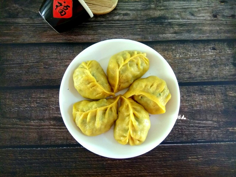 玉米面荠菜鸡蛋馅煎饺的做法