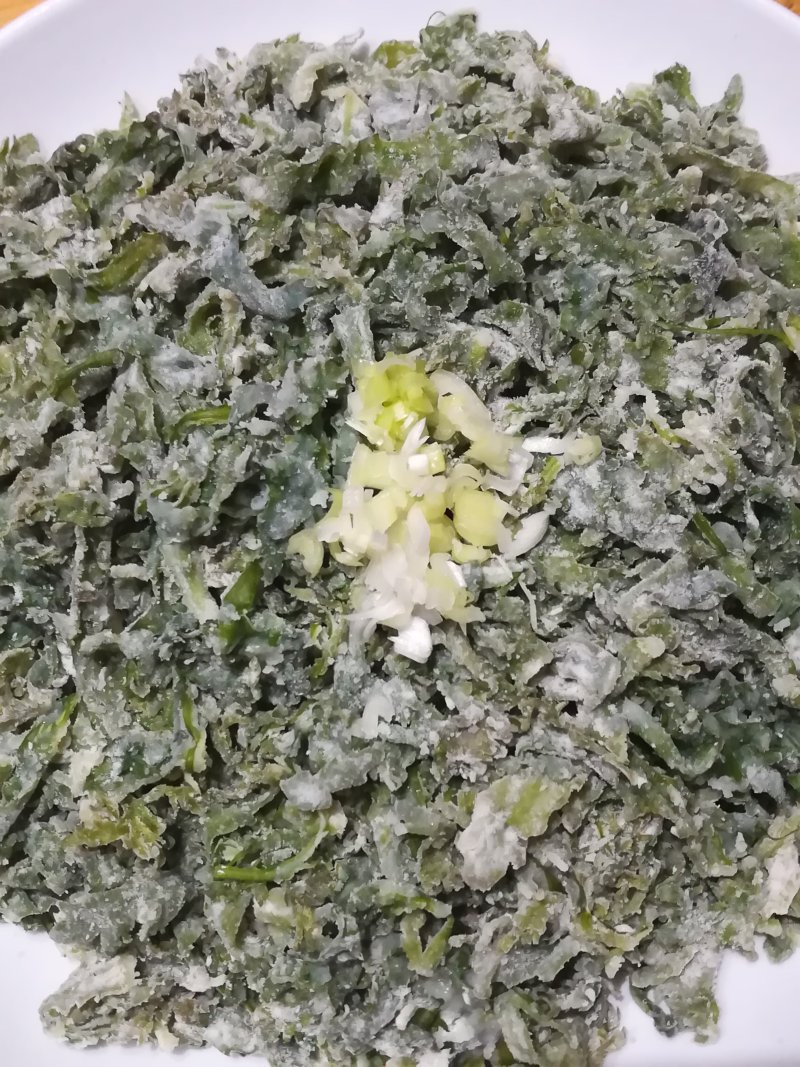 蒸茼蒿麦饭的做法