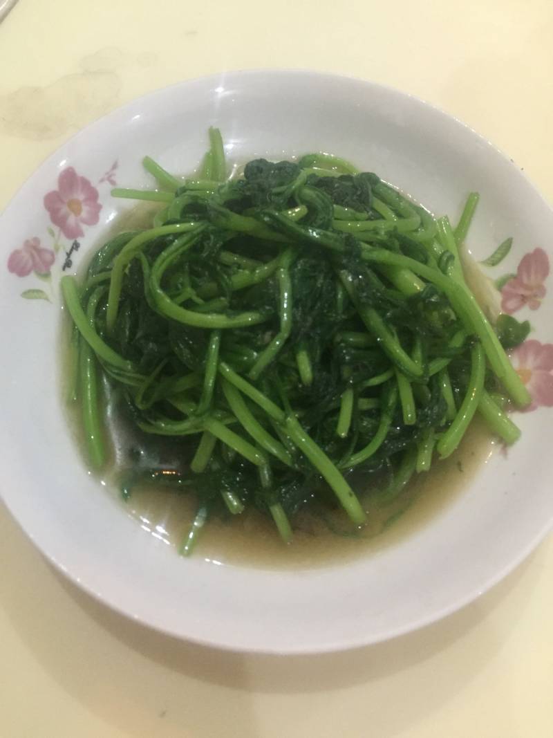 清炒茼蒿菜的做法