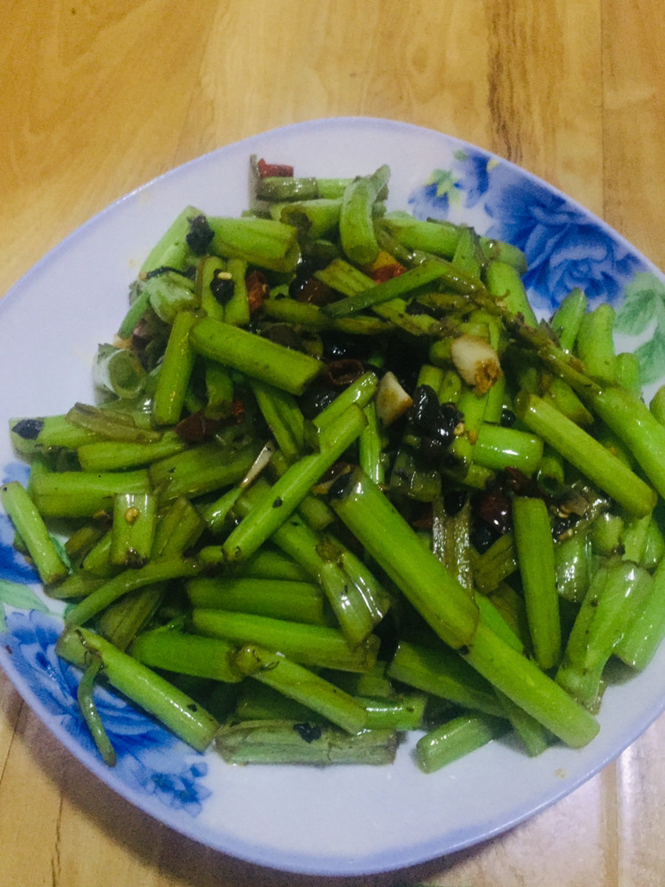 豆豉空心菜梗的做法