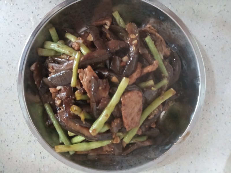 清香茄子豆角炒肉的做法