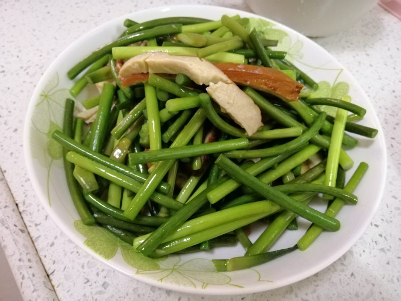 蒜苔炒豆腐干的做法