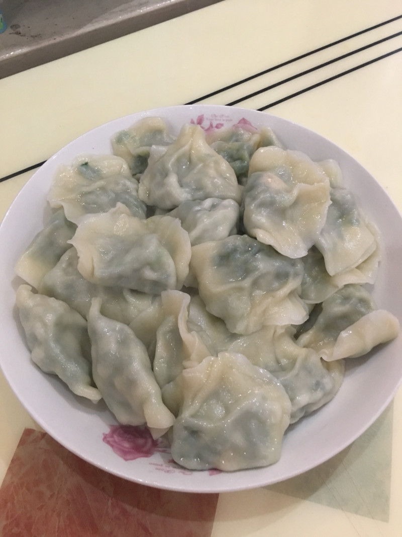 韭菜虾仁肉馅饺子的做法