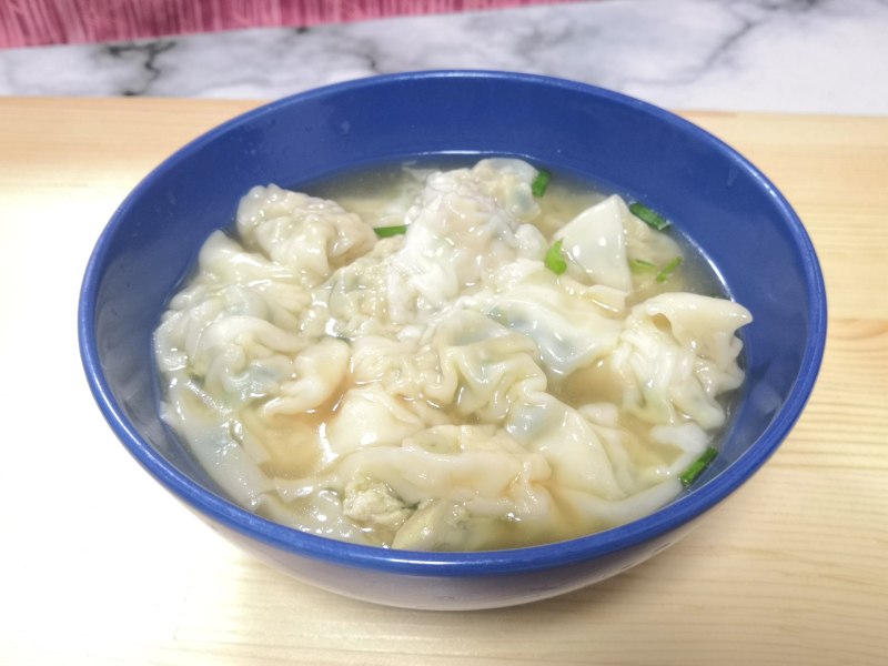 茶树菇鲜虾小馄饨的做法