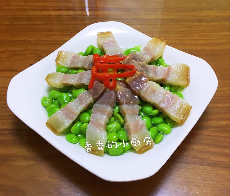 腊肉蒸毛豆的做法