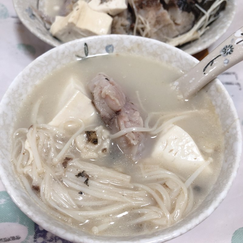 鲫鱼豆腐汤的做法