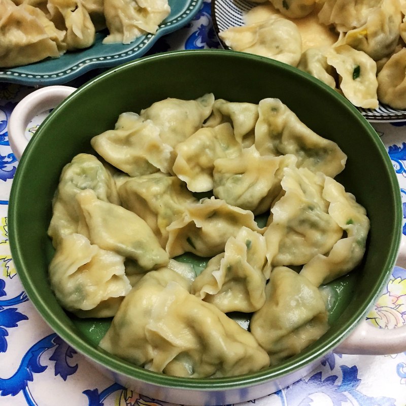 韭菜鸡蛋水饺的做法