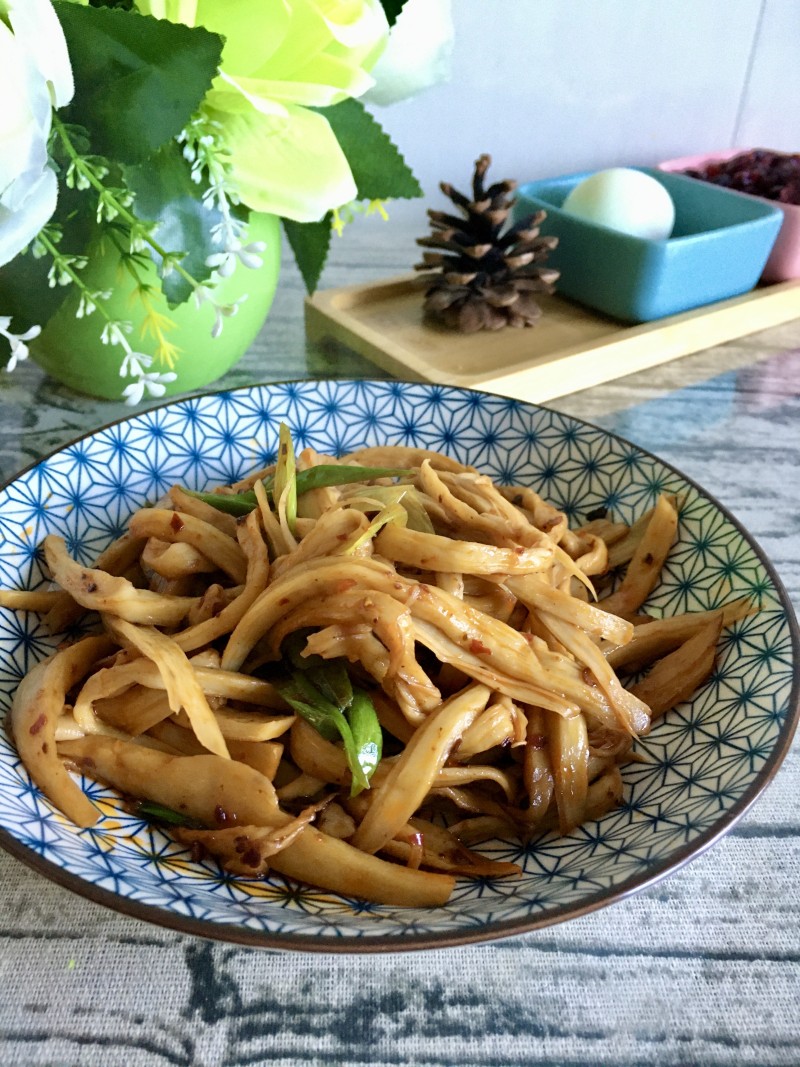 “快手小炒”鸡油炒杏鲍菇的做法