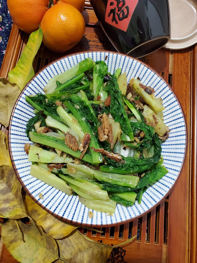 豆豉鲮鱼炒油麦菜的做法