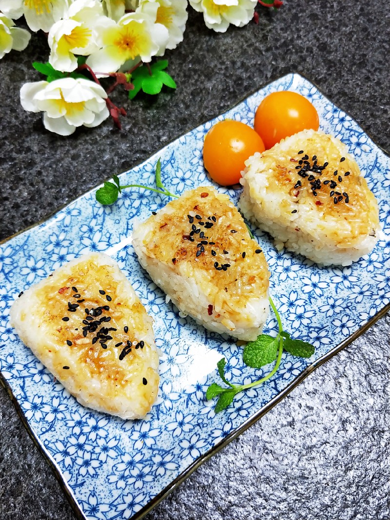 紫菜饭团的做法