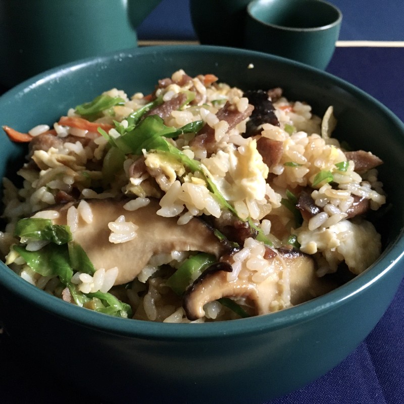 梅花肉香菇炒饭的做法