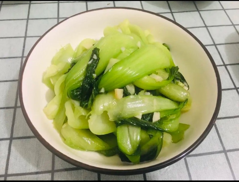 蒜香油麦菜的做法