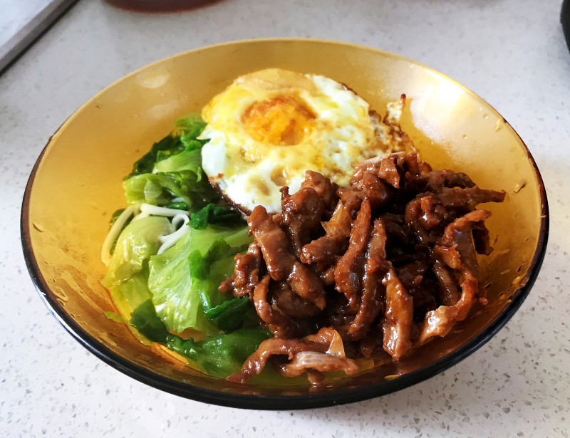 土豆家～～超级暖胃飘香的【肉丝青菜摊蛋面】的做法