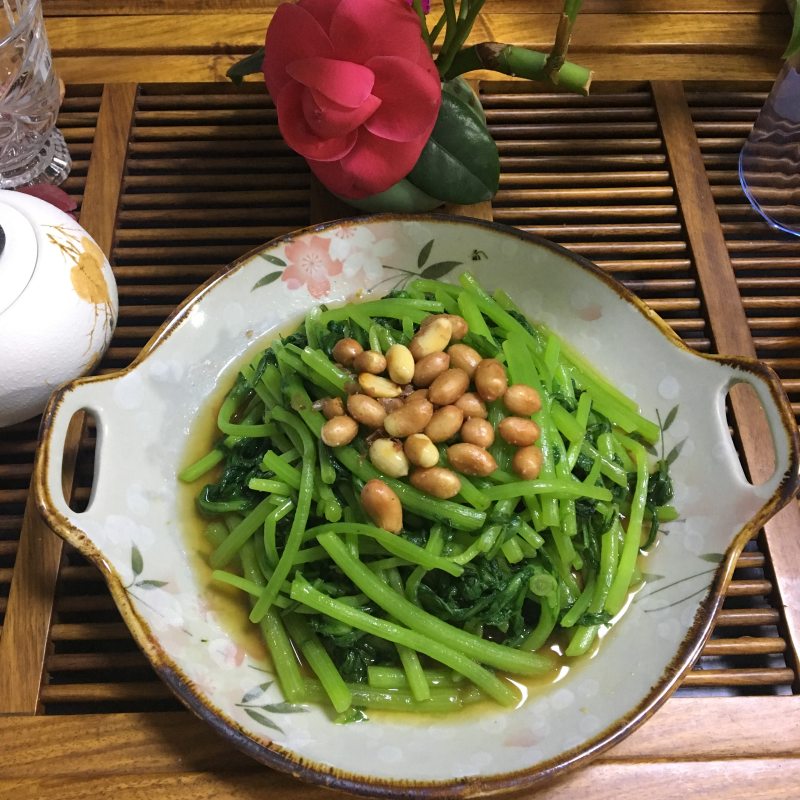 凉拌茼蒿菜的做法