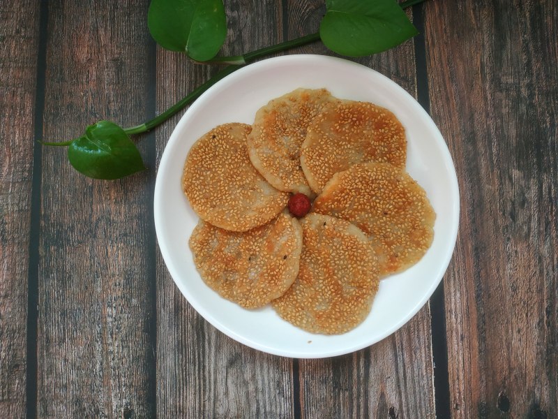 苹果芝麻糯米饼的做法