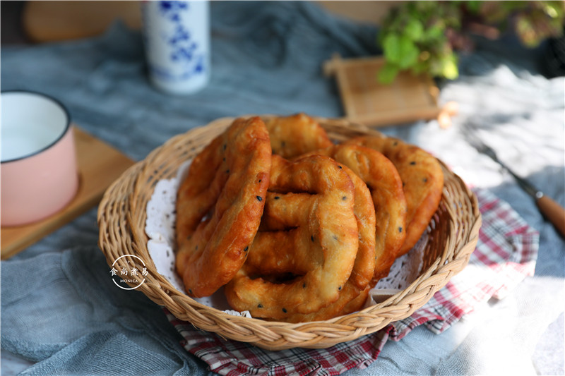 酥炸油饼的做法