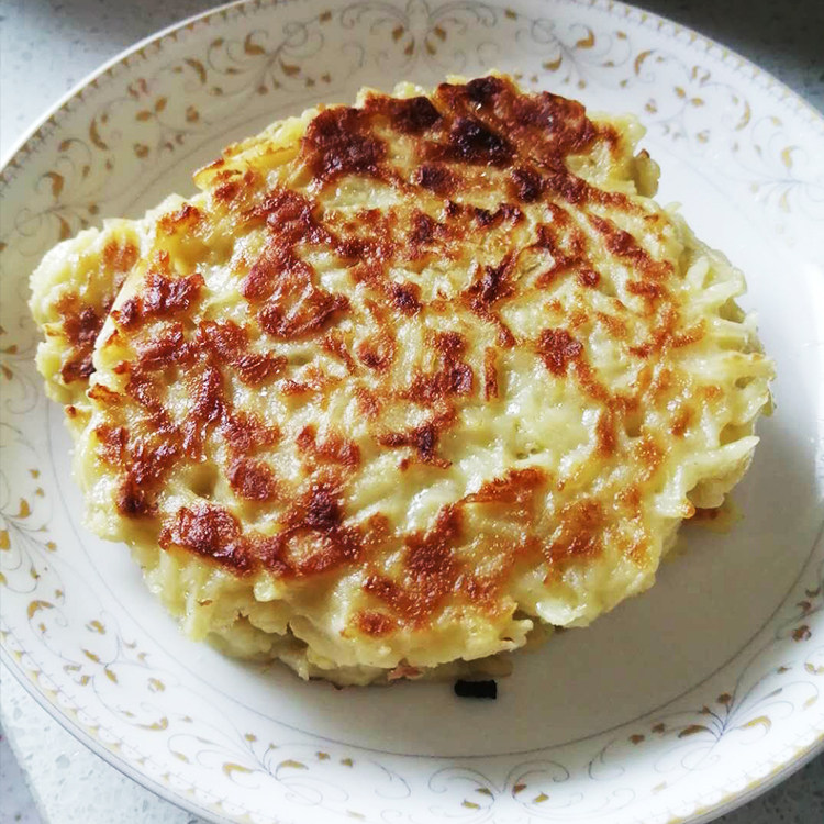 土豆丝早餐饼-土豆丝竟有这么多吃法，还这么方便又美味？的做法