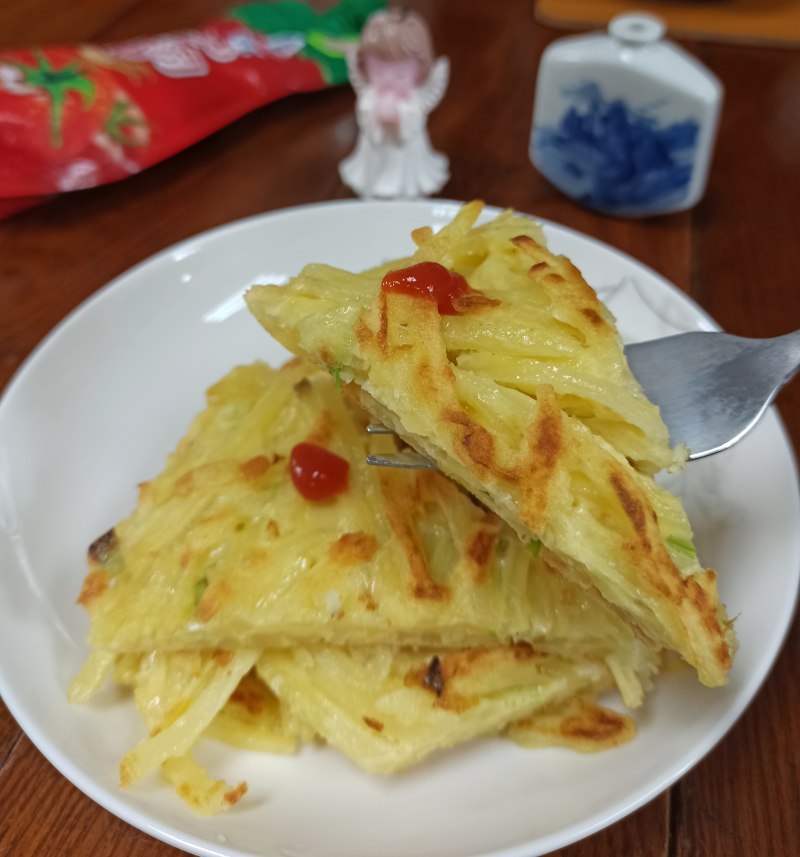 土豆丝蛋饼的做法