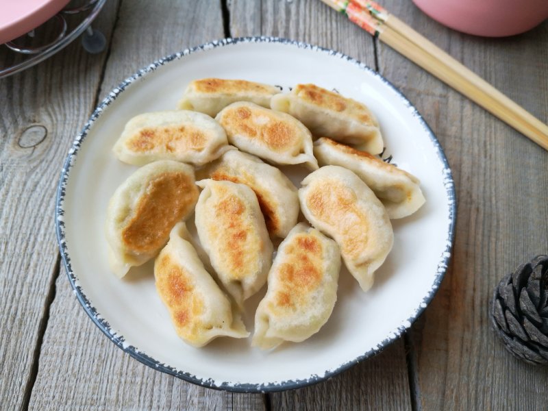 西葫芦鸡蛋煎饺的做法