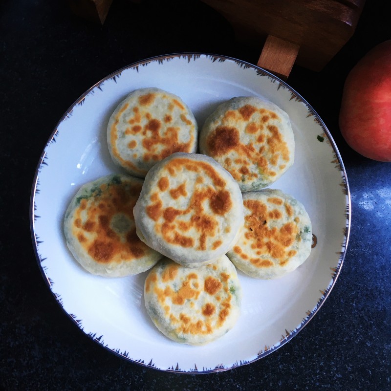 美味韭菜鸡蛋盒子的做法