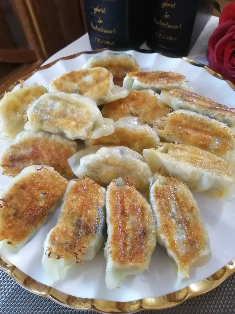 素馅煎饺的做法