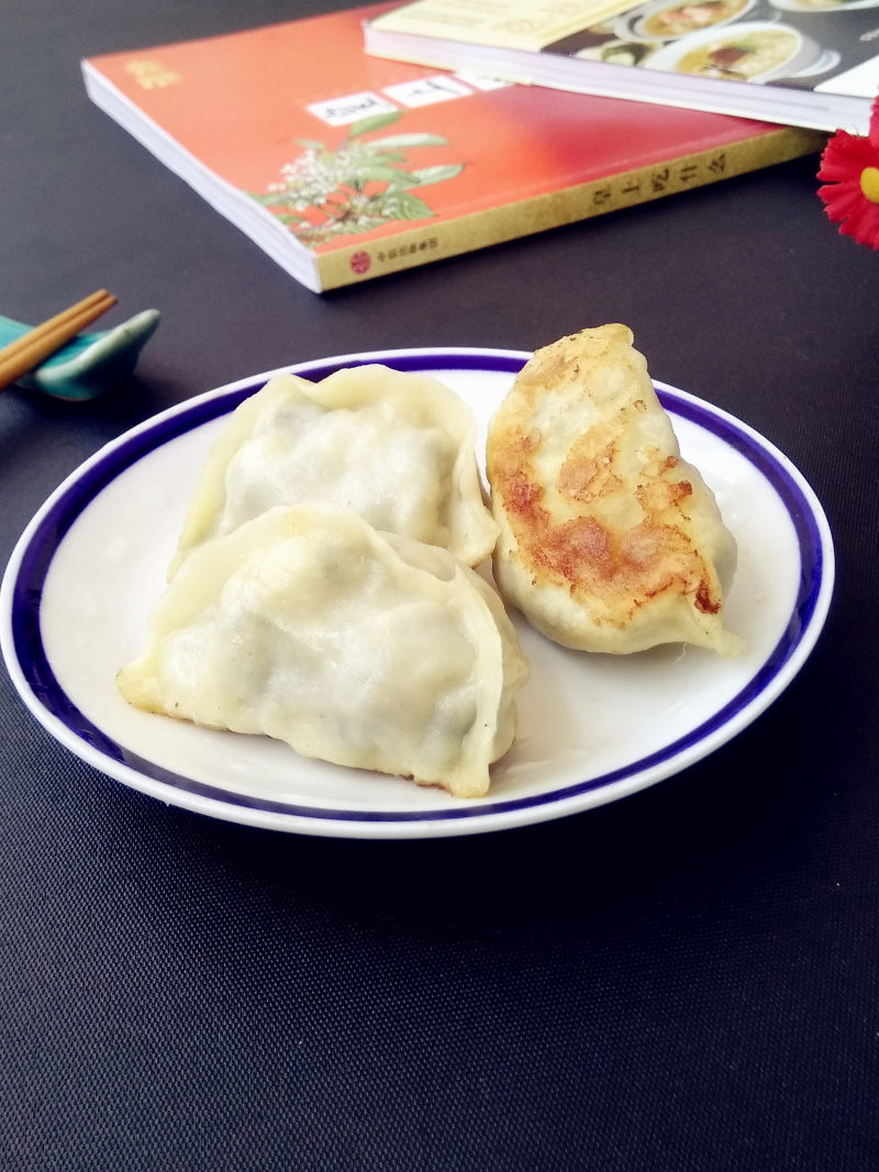 粉条韭菜馅煎饺	的做法