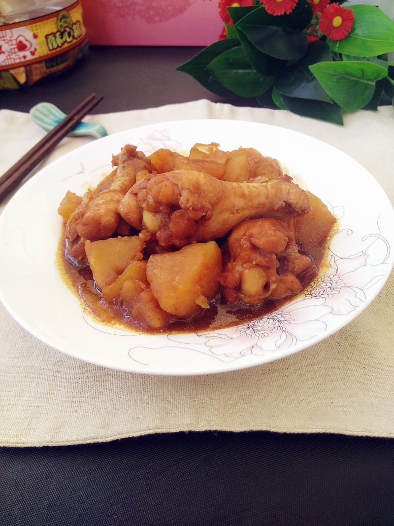 电饭煲炖鸡翅的做法