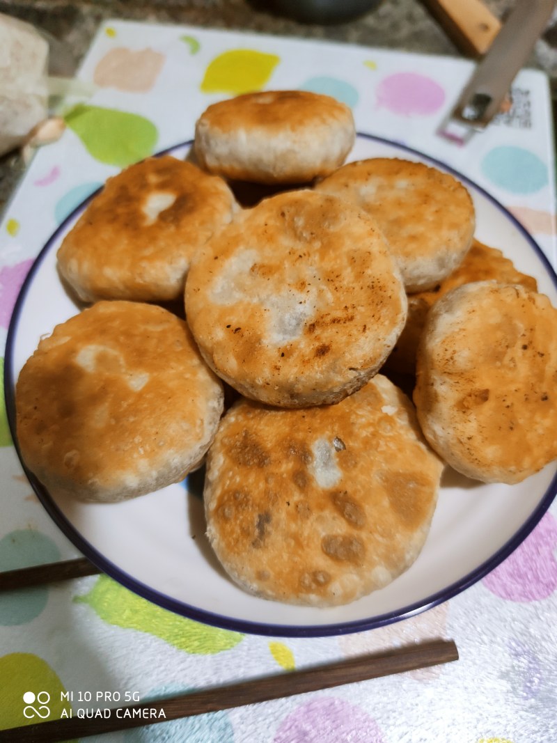 梅干菜烧肉烧饼的做法