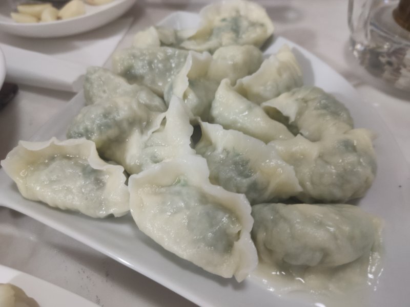 萝卜缨鸡蛋水饺的做法