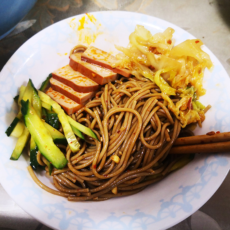 危险！美味喷发！荞麦面条，健康饮食的开始的做法