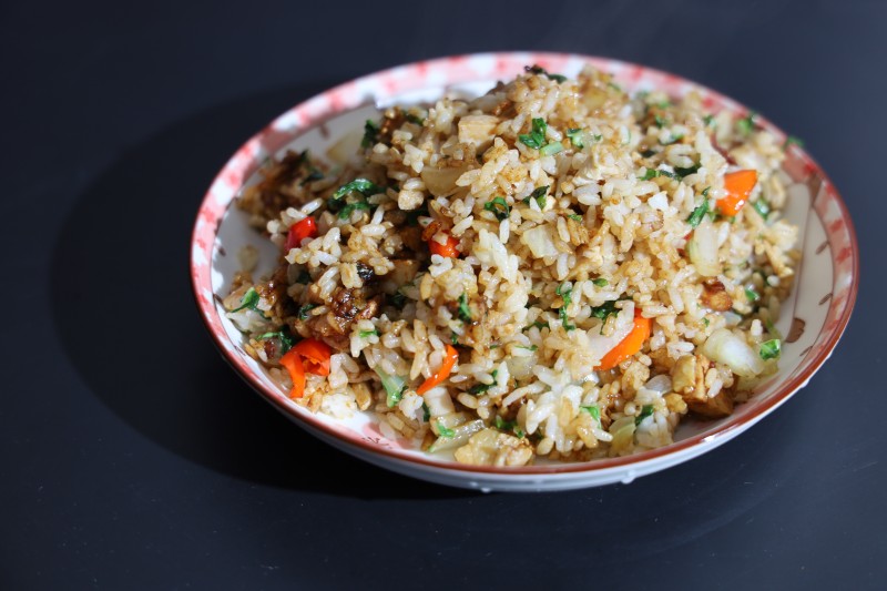 鸡肉青菜炒饭的做法